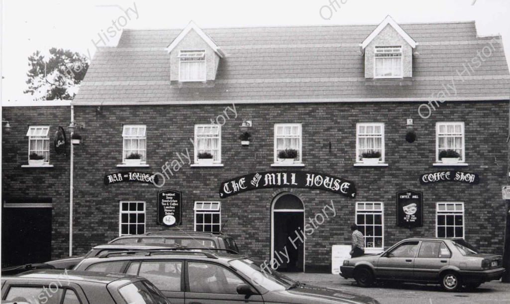 030912 The Mill House Pub, Clara.Aug. 1995